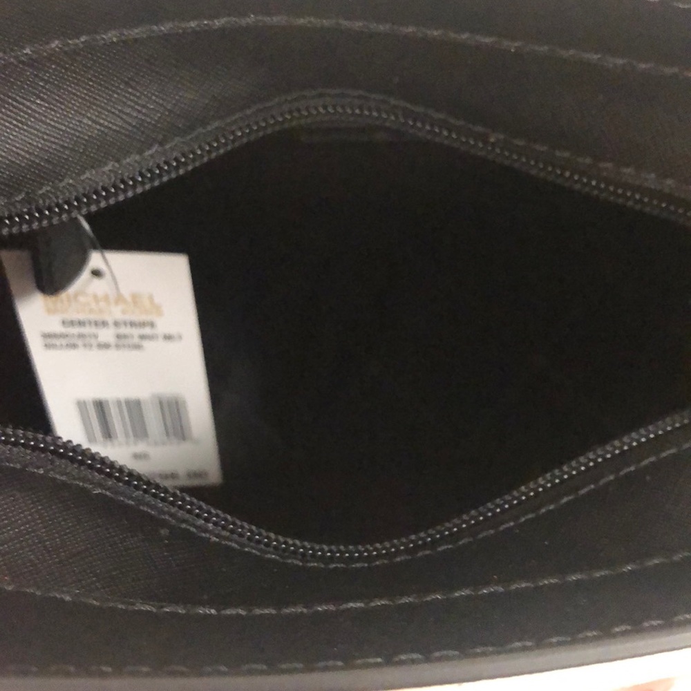 SOLD NWT Michael Kors Dillon TZ small handbag - Picture 8 of 11
